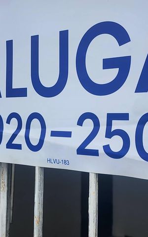 Casa para alugar com 0m², 3 quartos e sem vaga Casa para alugar com 0m², 3 quartos e sem vagaFachada