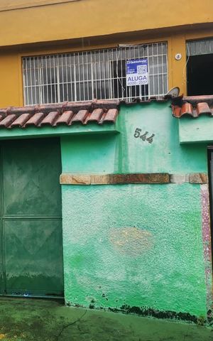 Casa para alugar com 0m², 3 quartos e sem vaga Casa para alugar com 0m², 3 quartos e sem vagaFachada