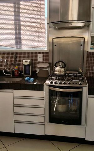 Apartamento à venda com 167m², 3 quartos e 2 vagas Apartamento à venda com 167m², 3 quartos e 2 vagasCozinha