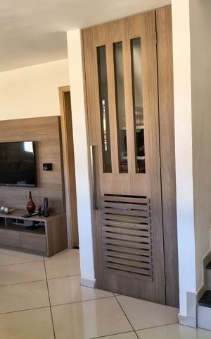 Apartamento à venda com 167m², 3 quartos e 2 vagas Apartamento à venda com 167m², 3 quartos e 2 vagasSala