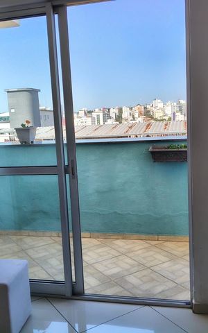 Apartamento à venda com 167m², 3 quartos e 2 vagas Apartamento à venda com 167m², 3 quartos e 2 vagasSala