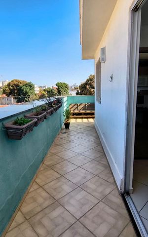 Apartamento à venda com 167m², 3 quartos e 2 vagas Apartamento à venda com 167m², 3 quartos e 2 vagasVaranda