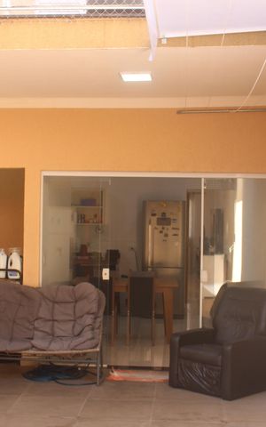 Casa à venda com 193m², 3 quartos e 2 vagasQuintal