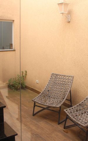 Casa à venda com 193m², 3 quartos e 2 vagasJardim de Inverno