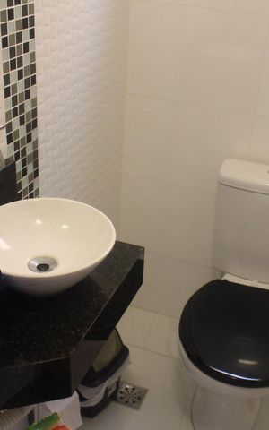 Casa à venda com 193m², 3 quartos e 2 vagasLavabo