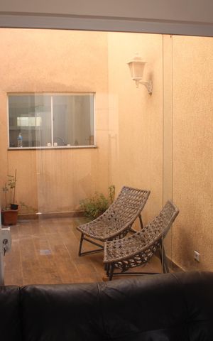 Casa à venda com 193m², 3 quartos e 2 vagasJardim de Inverno