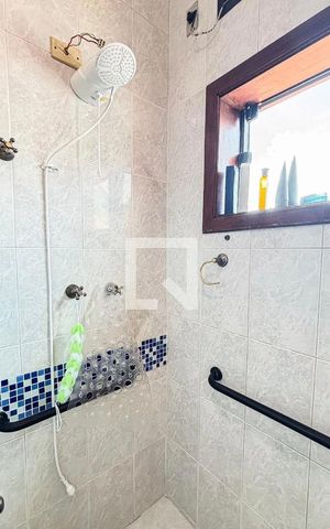 Casa à venda com 378m², 4 quartos e 5 vagasBanheiro