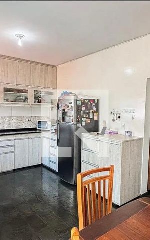 Casa à venda com 378m², 4 quartos e 5 vagasCozinha