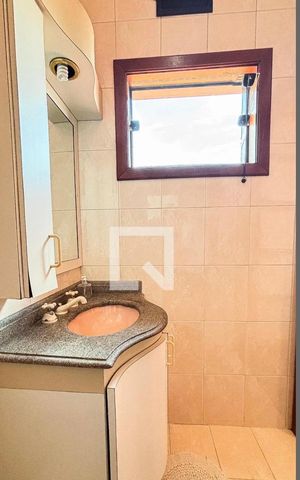 Casa à venda com 378m², 4 quartos e 5 vagasBanheiro