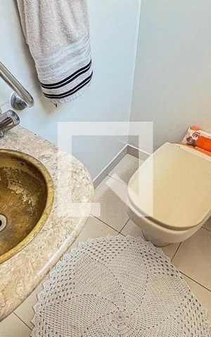 Casa à venda com 378m², 4 quartos e 5 vagasBanheiro