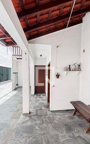 Casa à venda com 378m², 4 quartos e 5 vagasÁrea externa