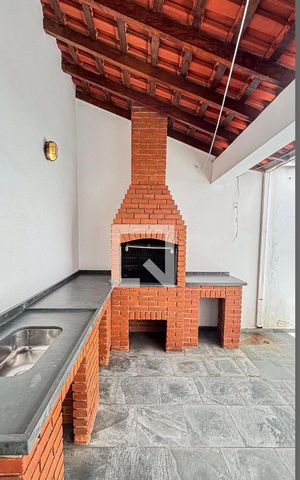 Casa à venda com 378m², 4 quartos e 5 vagasÁrea externa