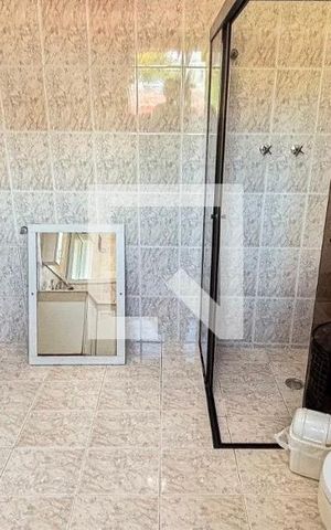 Casa à venda com 378m², 4 quartos e 5 vagasBanheiro