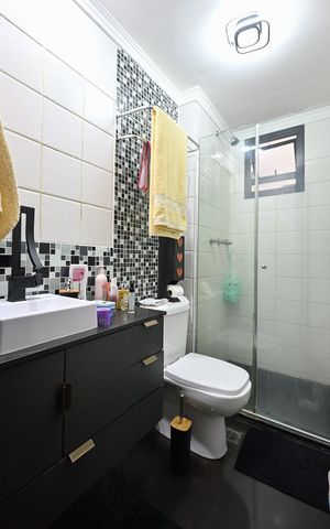 Apartamento à venda com 72m², 3 quartos e 2 vagasBanheiro social