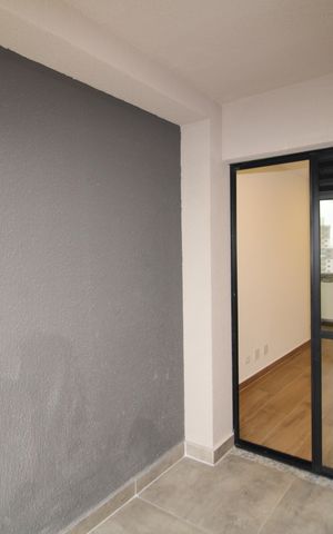 Apartamento para alugar com 44m², 2 quartos e 1 vagaSala - Varanda