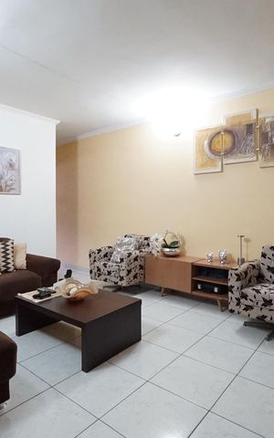 Casa à venda com 277m², 2 quartos e 2 vagasSala Casa2
