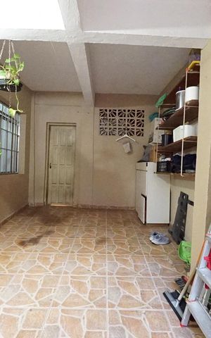 Casa à venda com 277m², 2 quartos e 2 vagasQuintal