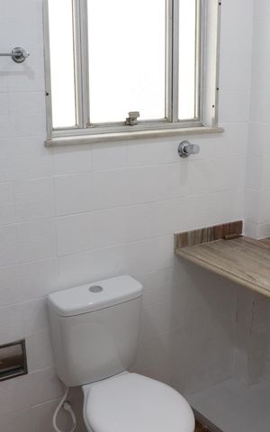 Apartamento para alugar com 121m², 3 quartos e 1 vagaBanheiro 2 - Corredor