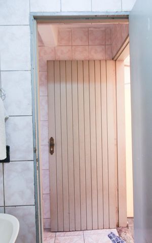 Casa para alugar com 60m², 2 quartos e 1 vaga Casa para alugar com 60m², 2 quartos e 1 vagaBanheiro