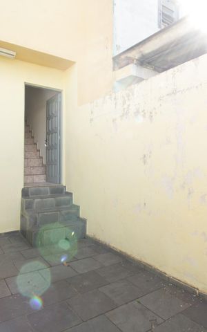 Casa para alugar com 60m², 2 quartos e 1 vaga Casa para alugar com 60m², 2 quartos e 1 vagaGaragem