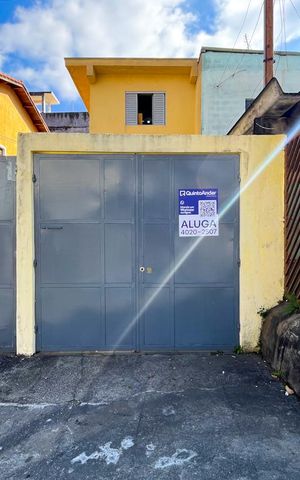 Casa para alugar com 60m², 2 quartos e 1 vaga Casa para alugar com 60m², 2 quartos e 1 vagaFachada