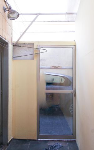 Casa para alugar com 60m², 2 quartos e 1 vaga Casa para alugar com 60m², 2 quartos e 1 vagaÁrea de Serviço