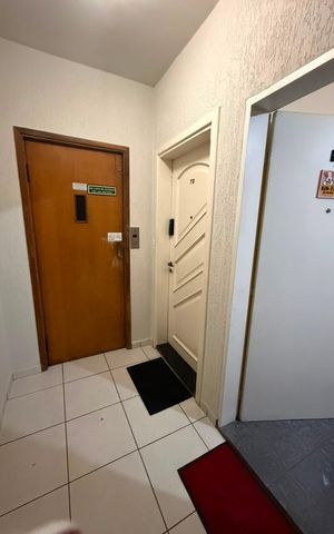 Apartamento à venda com 79m², 3 quartos e 1 vaga Apartamento à venda com 79m², 3 quartos e 1 vagaPorta de entrada