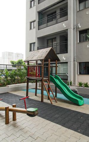 Apartamento para alugar com 42m², 2 quartos e 1 vaga Apartamento para alugar com 42m², 2 quartos e 1 vagaÁrea comum - Playground