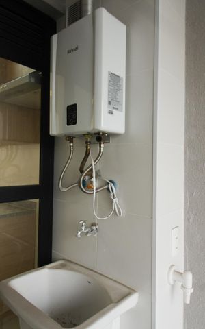 Apartamento para alugar com 42m², 2 quartos e 1 vaga Apartamento para alugar com 42m², 2 quartos e 1 vagaÁrea de Serviço
