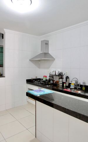 Casa de condomínio para alugar com 80m², 2 quartos e 1 vaga Casa de condomínio para alugar com 80m², 2 quartos e 1 vagaCozinha e Área de Serviço