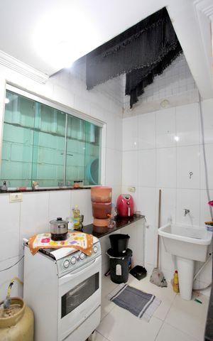 Casa de condomínio para alugar com 80m², 2 quartos e 1 vaga Casa de condomínio para alugar com 80m², 2 quartos e 1 vagaCozinha e Área de Serviço
