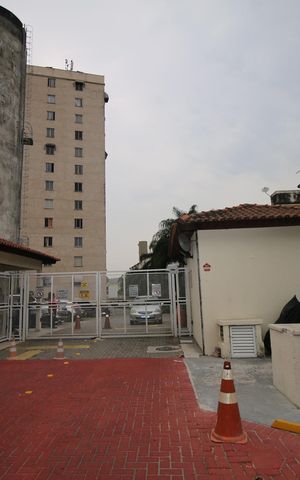 Apartamento para alugar com 50m², 2 quartos e sem vagaFachada e portaria