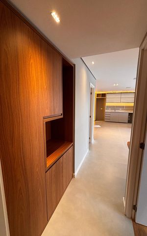 Apartamento à venda com 90m², 2 quartos e 2 vagasCorredor