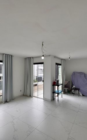 Casa de condomínio para alugar com 280m², 3 quartos e 2 vagas Casa de condomínio para alugar com 280m², 3 quartos e 2 vagasSala (Segundo Andar)
