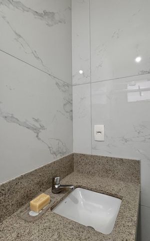 Casa de condomínio para alugar com 280m², 3 quartos e 2 vagas Casa de condomínio para alugar com 280m², 3 quartos e 2 vagasCozinha e Área de Serviço - Banheiro