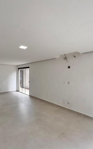 Casa de condomínio para alugar com 280m², 3 quartos e 2 vagas Casa de condomínio para alugar com 280m², 3 quartos e 2 vagasSala