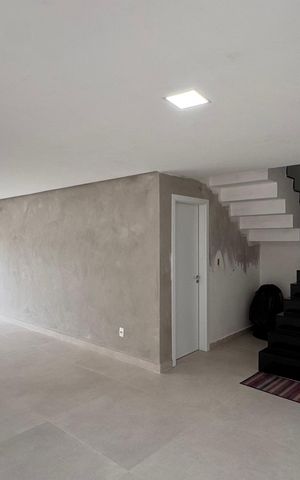 Casa de condomínio para alugar com 280m², 3 quartos e 2 vagas Casa de condomínio para alugar com 280m², 3 quartos e 2 vagasSala