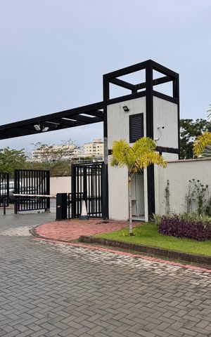 Casa de condomínio para alugar com 280m², 3 quartos e 2 vagas Casa de condomínio para alugar com 280m², 3 quartos e 2 vagasFachada