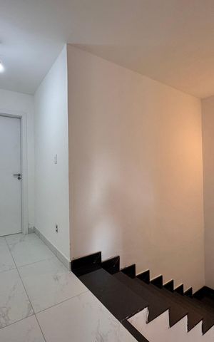 Casa de condomínio para alugar com 280m², 3 quartos e 2 vagas Casa de condomínio para alugar com 280m², 3 quartos e 2 vagasHall Dormitórios
