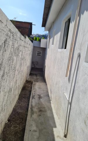 Casa à venda com 186m², 3 quartos e 2 vagas Casa à venda com 186m², 3 quartos e 2 vagasÁrea de serviço