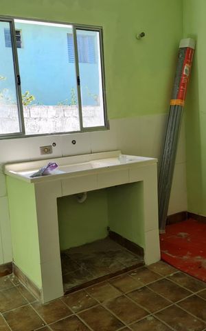 Casa à venda com 186m², 3 quartos e 2 vagas Casa à venda com 186m², 3 quartos e 2 vagasÁrea de serviço