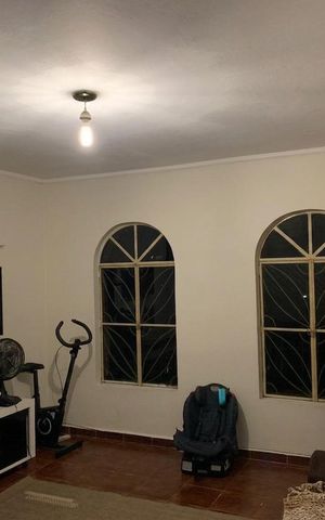 Casa à venda com 186m², 3 quartos e 2 vagas Casa à venda com 186m², 3 quartos e 2 vagasSala 1