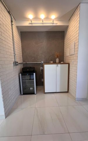 Casa de condomínio à venda com 157m², 3 quartos e 4 vagas Casa de condomínio à venda com 157m², 3 quartos e 4 vagasCorredor