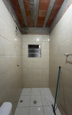 Casa à venda com 65m², 4 quartos e sem vaga Casa à venda com 65m², 4 quartos e sem vagaBanheiro Social 2