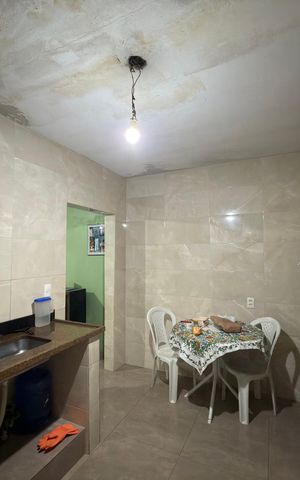 Casa à venda com 65m², 4 quartos e sem vaga Casa à venda com 65m², 4 quartos e sem vagaCozinha