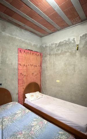 Casa à venda com 65m², 4 quartos e sem vaga Casa à venda com 65m², 4 quartos e sem vagaQuarto 3