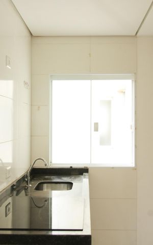 Apartamento à venda com 51m², 3 quartos e 1 vaga Apartamento à venda com 51m², 3 quartos e 1 vagaCozinha e Área de Serviço