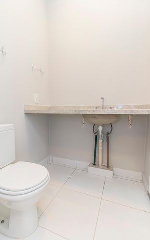 Apartamento à venda com 247m², 3 quartos e 2 vagas Apartamento à venda com 247m², 3 quartos e 2 vagasBanheiro