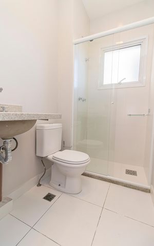 Apartamento à venda com 247m², 3 quartos e 2 vagas Apartamento à venda com 247m², 3 quartos e 2 vagasBanheiro