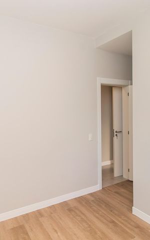 Apartamento à venda com 247m², 3 quartos e 2 vagas Apartamento à venda com 247m², 3 quartos e 2 vagasQuarto